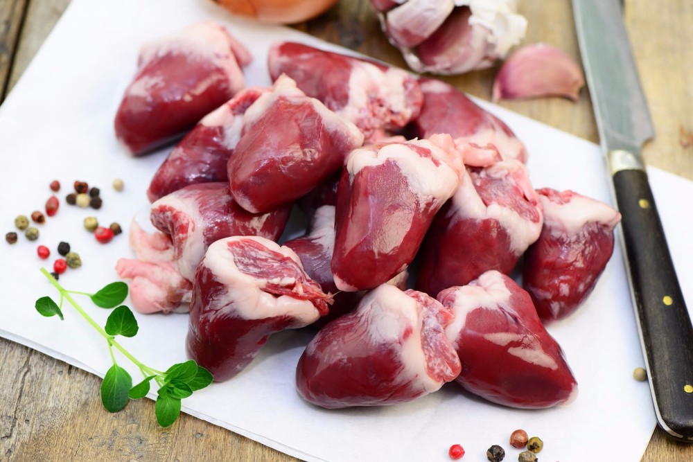 Куриные потроха – польза и вред, калорийность печени, сердечек и желудков